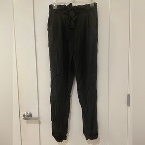 Fashion On Earth Black Linen Pants with a Bow